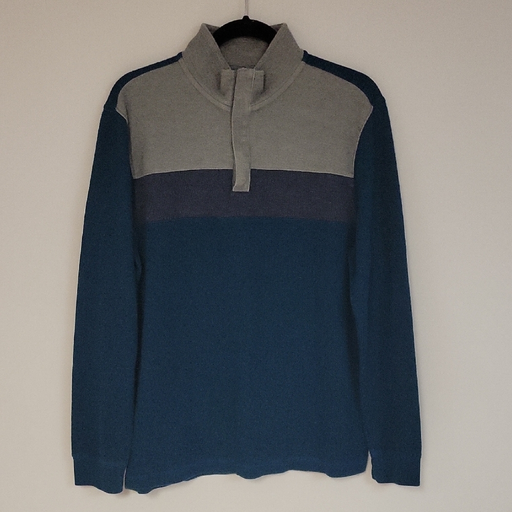 Denver Hayes Sporty Blue and Gray Zip Up Sweater